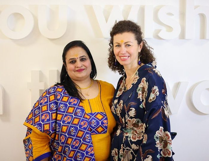 Edyta Sicińska i nauczycielka ajurwedy z Indii 